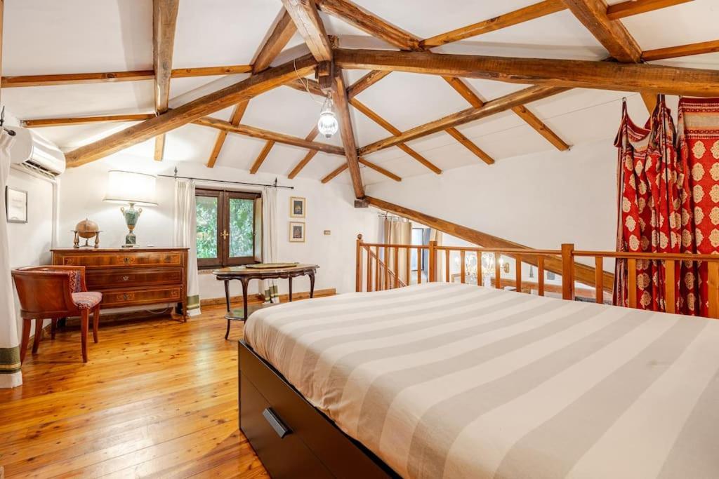 Rome's Hidden Gem Apartment